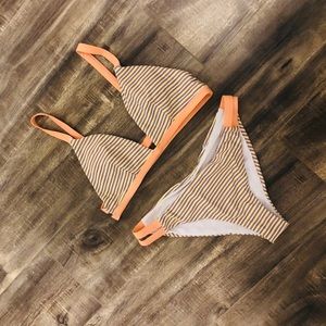CUPSHE Striped Bikini Size M in Like New Condition